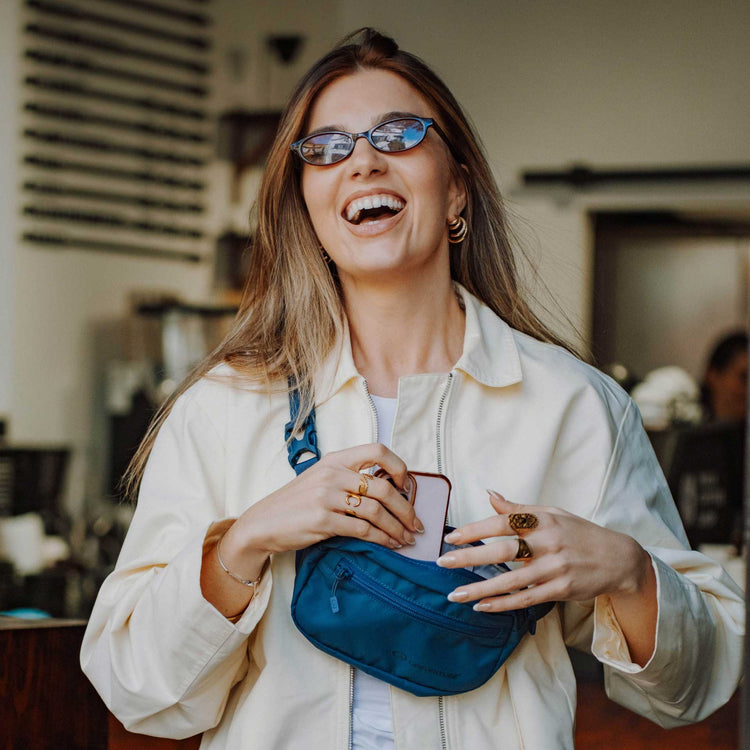 Lifeventure, Nerka podróżna Discovery z ochroną RFID, niebieska