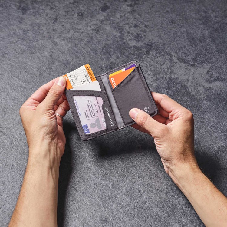 Lifeventure, Etui na karty z ochroną RFID, szare