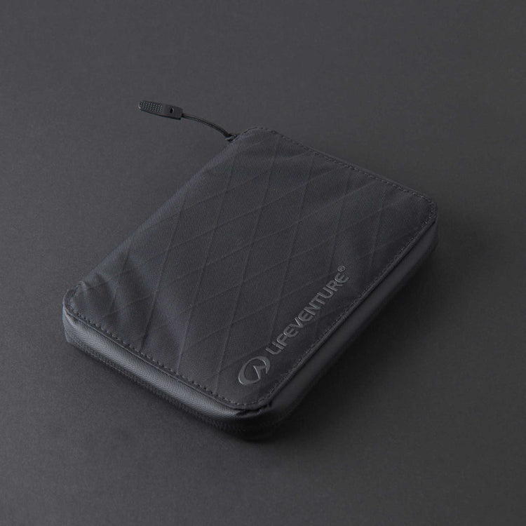Lifeventure, Mini portfel podróżny X-Pac z ochroną RFID