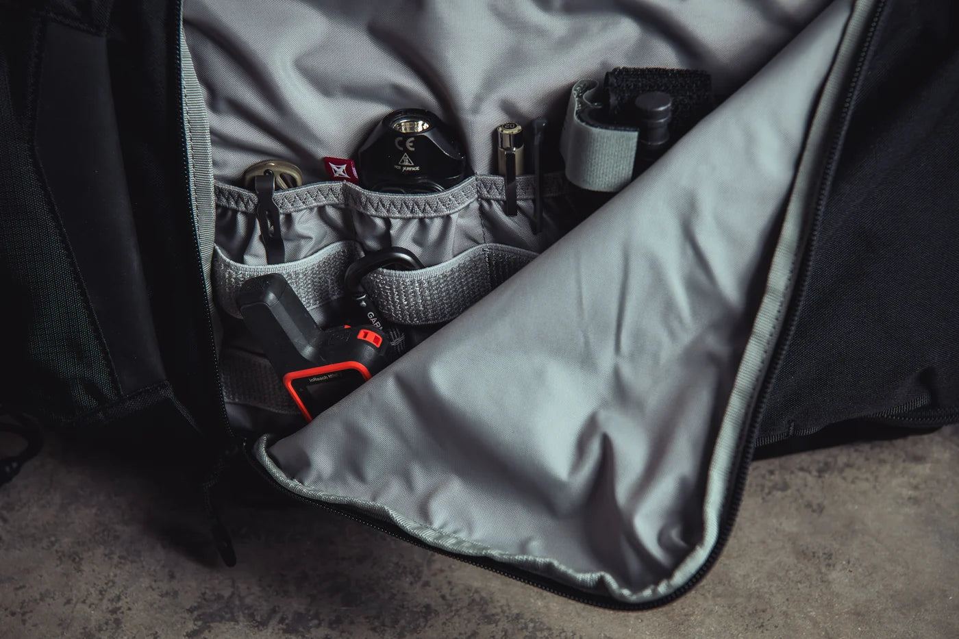 Vertx, plecak Gamut 22l Sling EDC/CCW Long Walks Pack X,  czarny